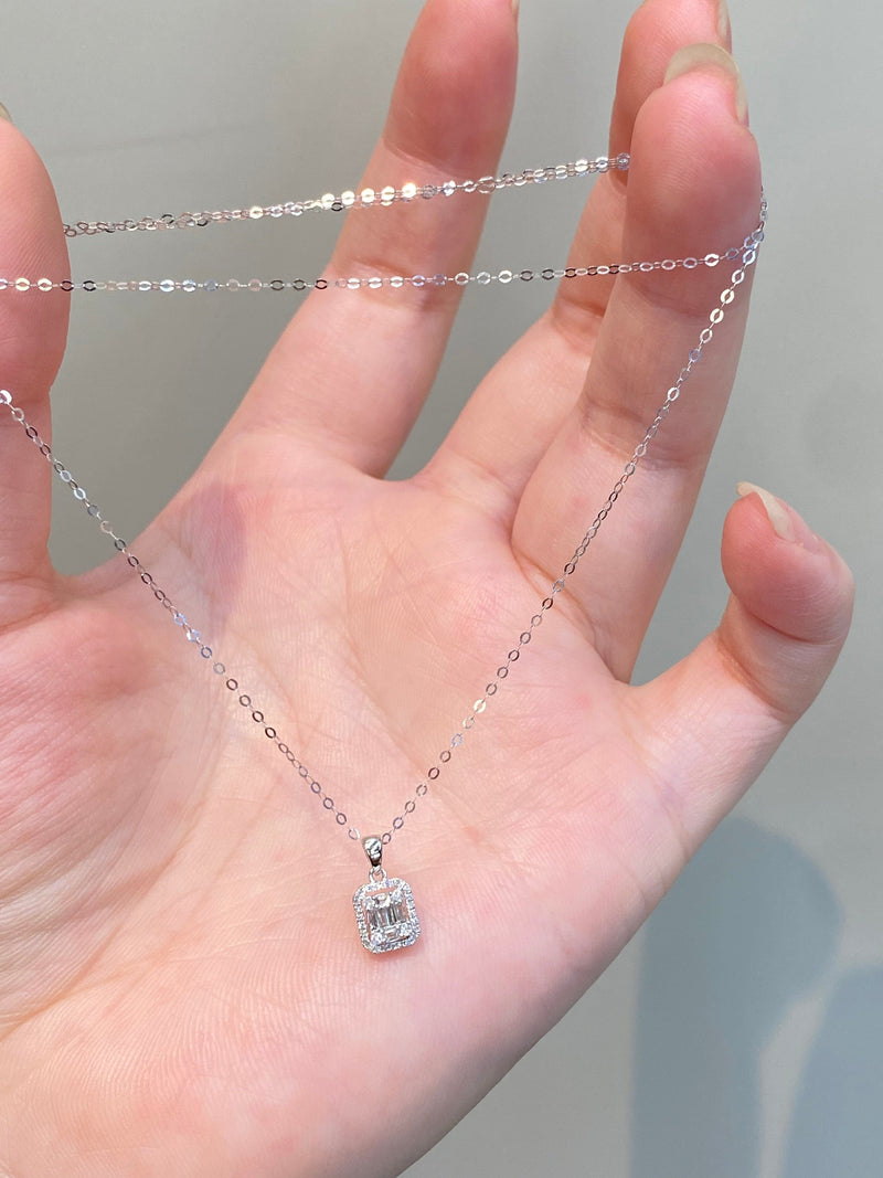 Natural Diamond 18K Solid Gold Baguette Necklace