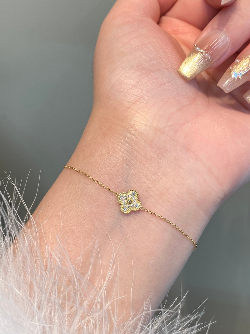 Natural Diamond Clover 18K Solid Gold Bracelet