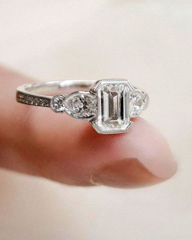Preorder - Forme Lisse Mid-Century Milgrain Ring DIVINUS Collection