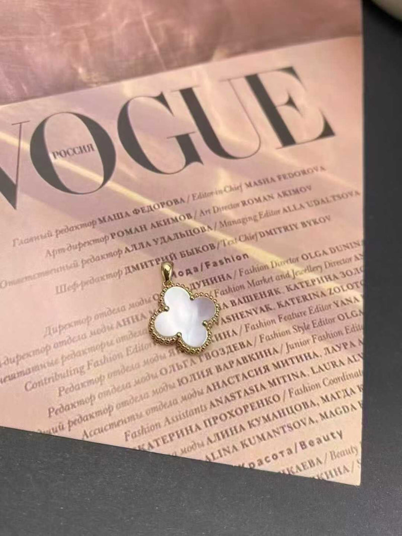 15mm Clover 18K Solid Gold Pendant Necklace